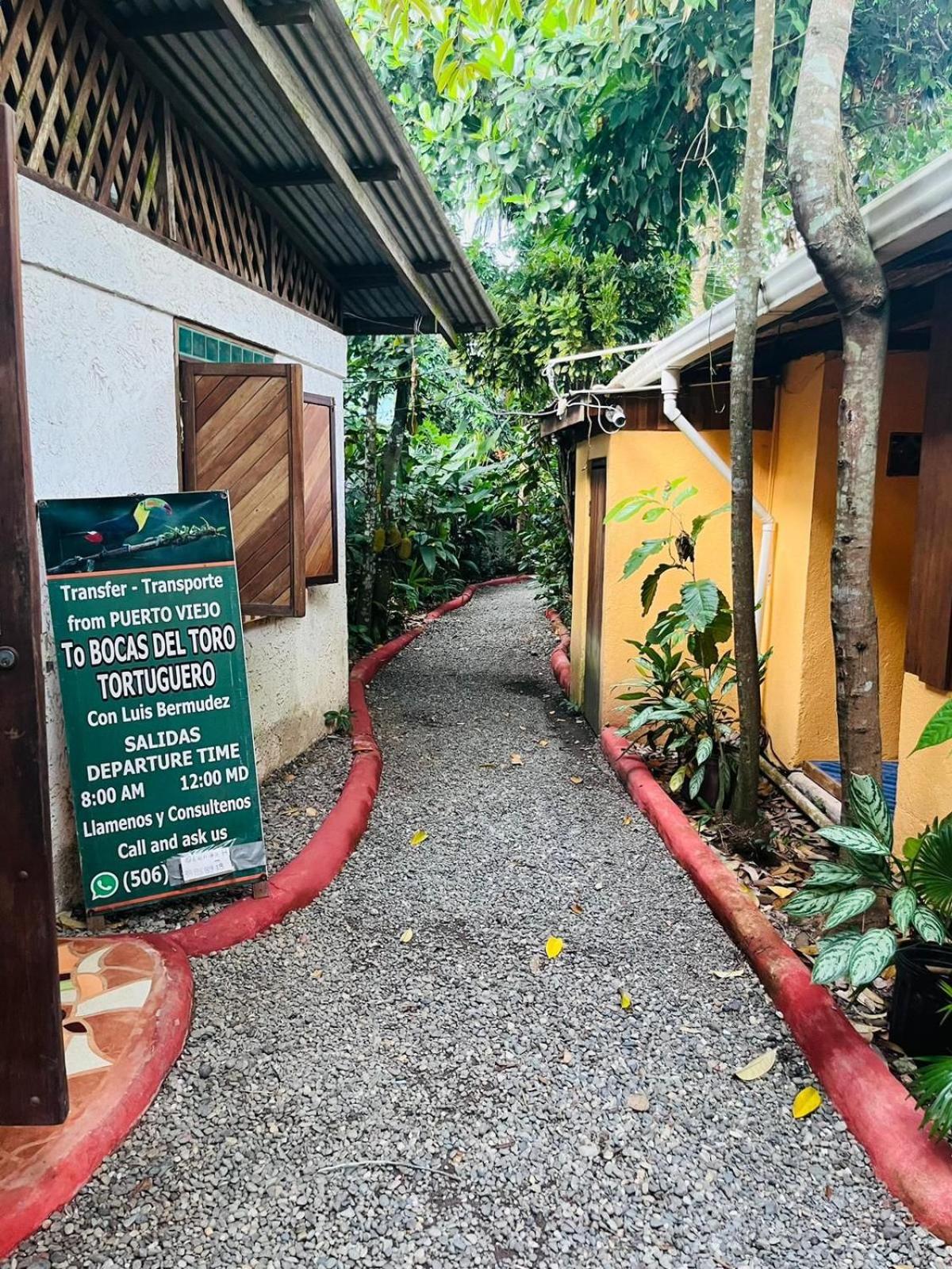 فيلا La Casa De Rolando Puerto Viejo de Talamanca المظهر الخارجي الصورة